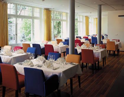 Zurich Development Center酒店 餐厅 照片